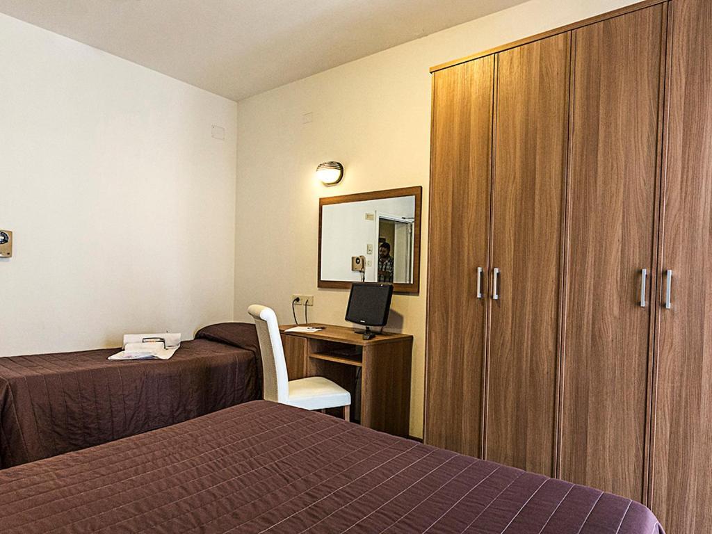 Hotel Vela D'Oro Riccione Exterior foto